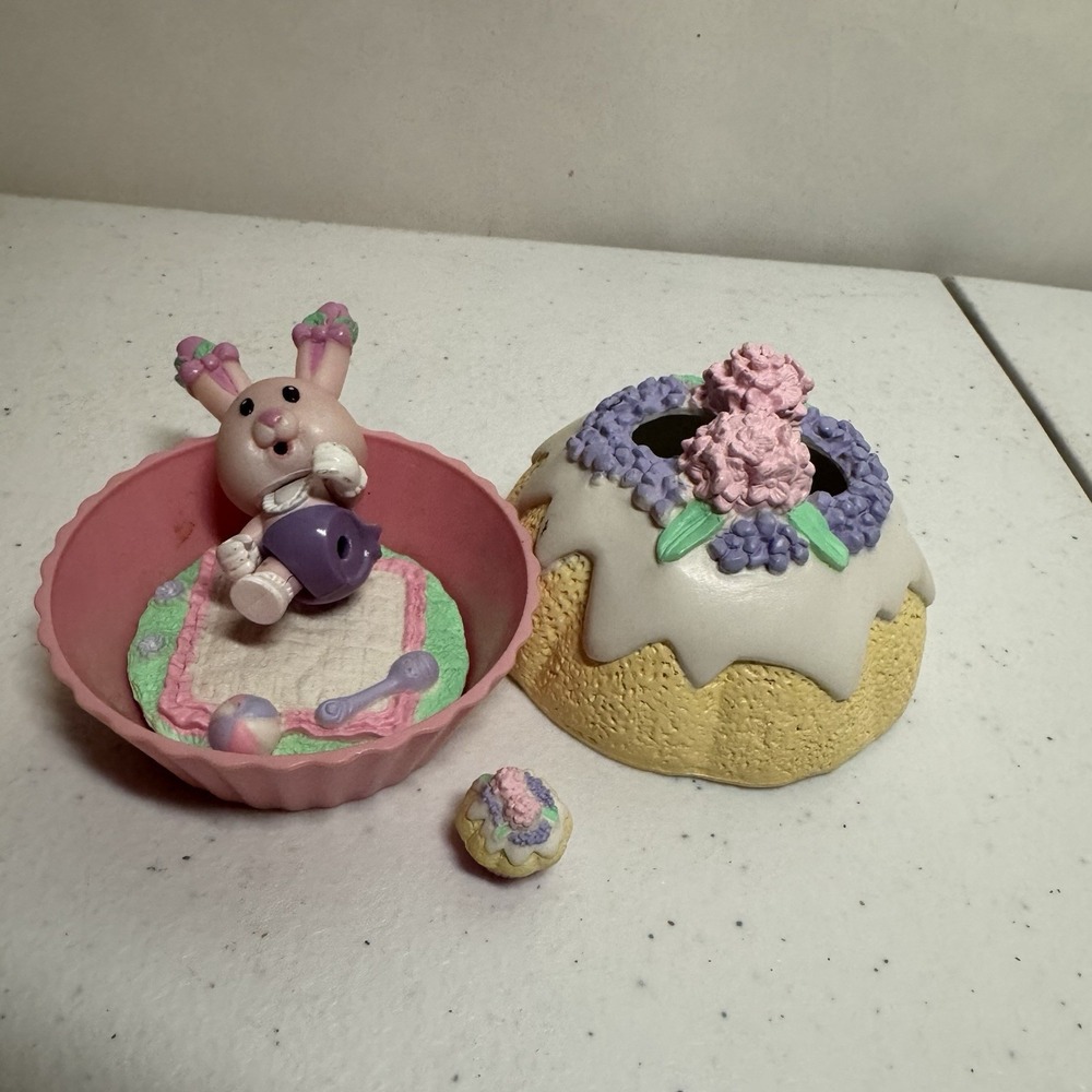 Vtg‎ 90's Kidsview Tea Bunnies Bunny Baby Hide N Peek CANDYTUFT CUTIE PIE READ